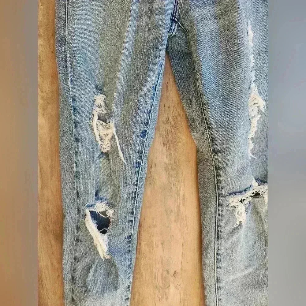 FRAME Denim Le Garcon Mid Rise Distressed Jeans Denim Beldon Rips Size 24 - Picture 4 of 9